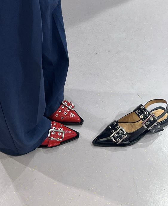 Scarpin Flat Couro