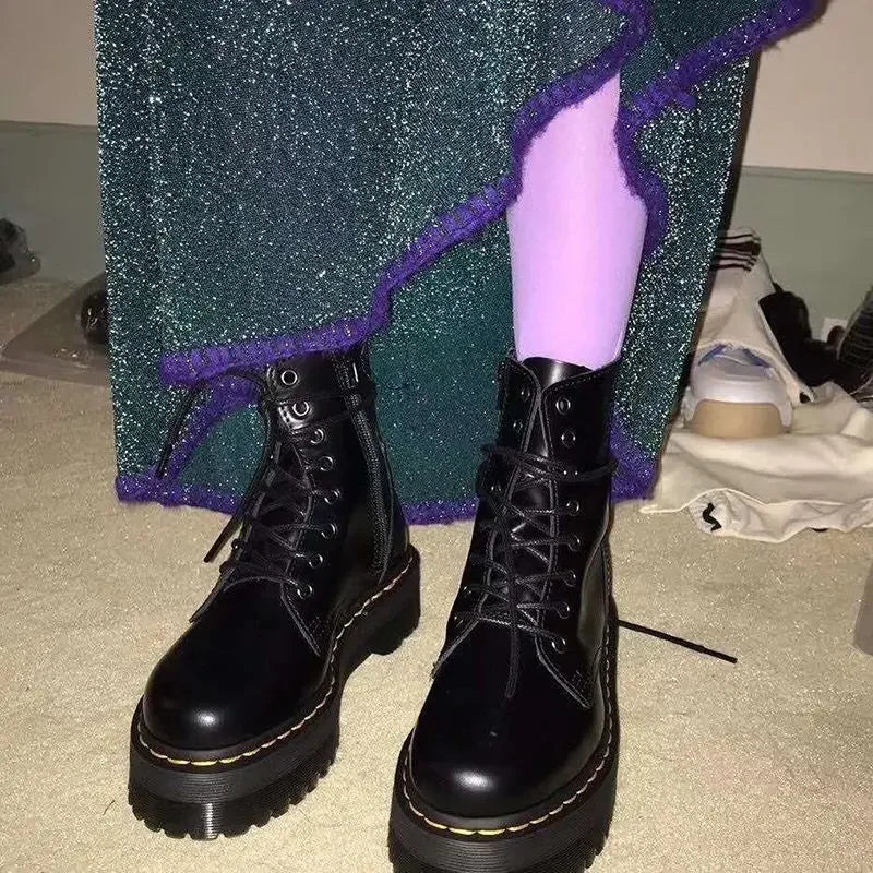 Bota Coturno Martin Cano Médio Couro
