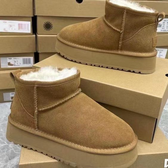 Bota Furry Cano Curto Warm Hug