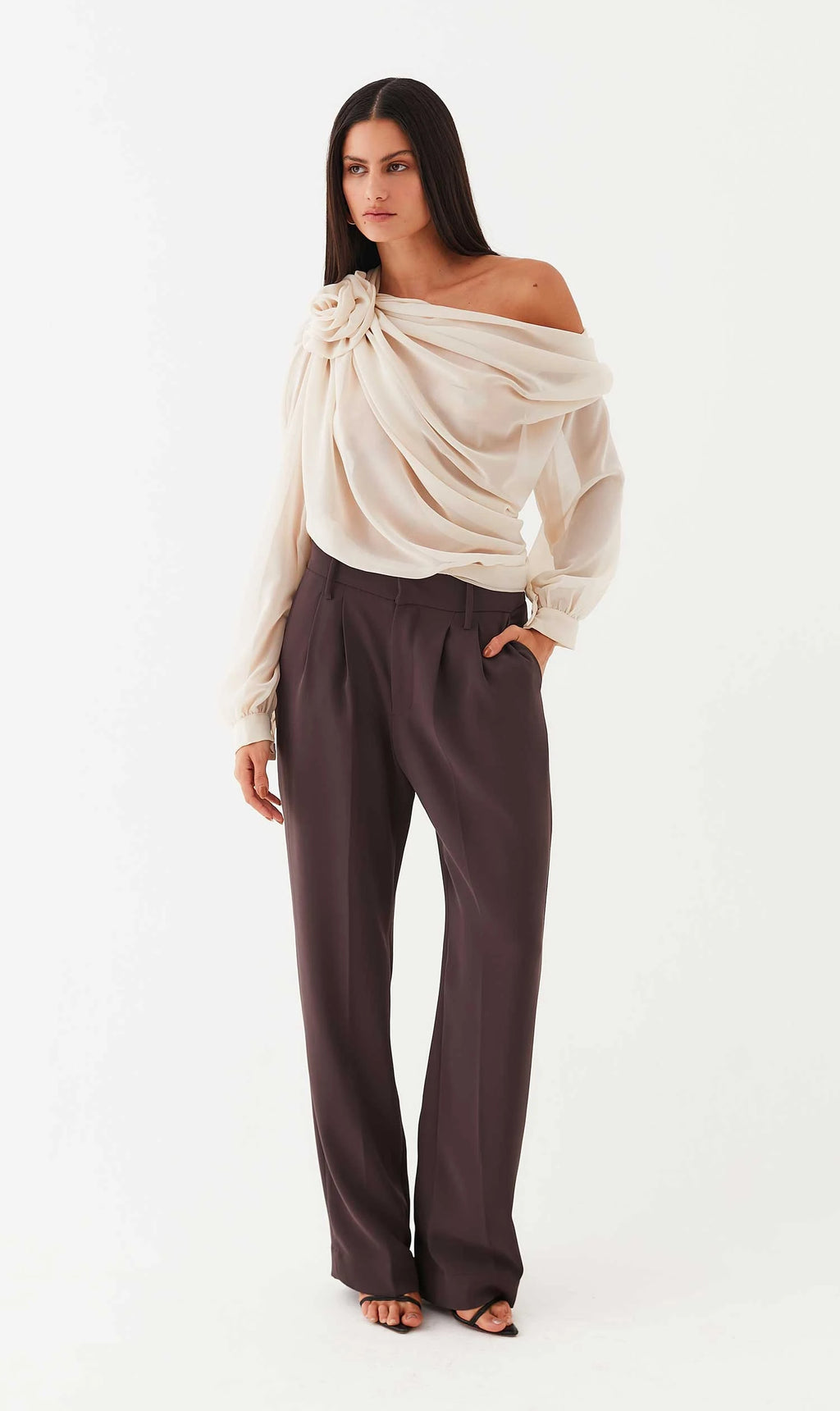 Blusa um Ombro Crepe Camélia Flower