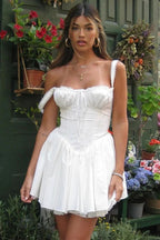 50132095992108|50132096024876|50132096123180